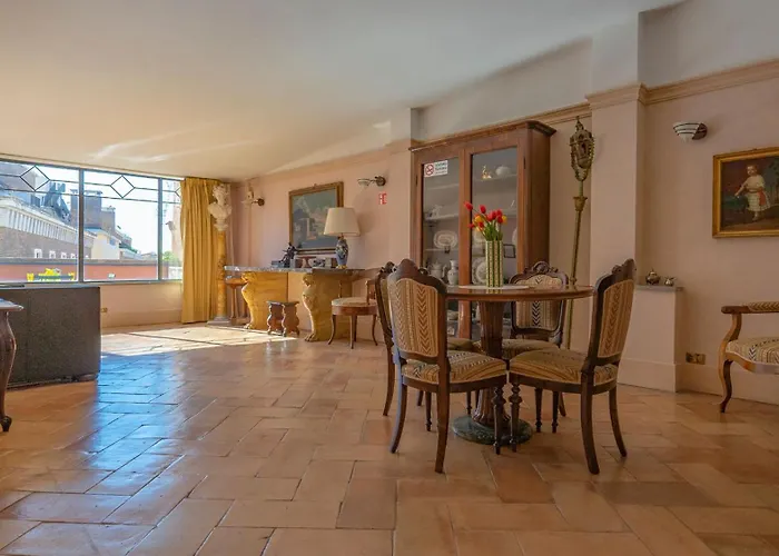 Easytopstay - Charme And View In The Heart Of Rom