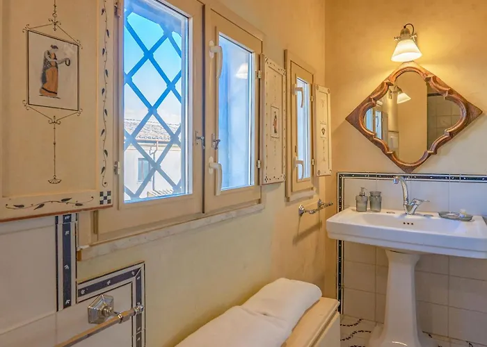 Easytopstay - Charme And View In The Heart Of Apartment *